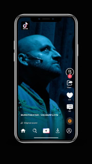 Ein Smartphone-Bildschirm zeigt eine Nahaufnahme von Gunther Eckes in einem TikTok-Video