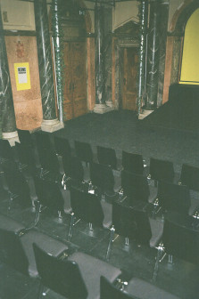 Bühne und Zuschauerraum im Vestibül