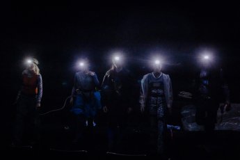 Antonia Brandl, Flora Menslin, Alice Bergoend, Naima Bouakline, Victor Petro