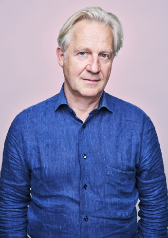 Stefan Bachmann