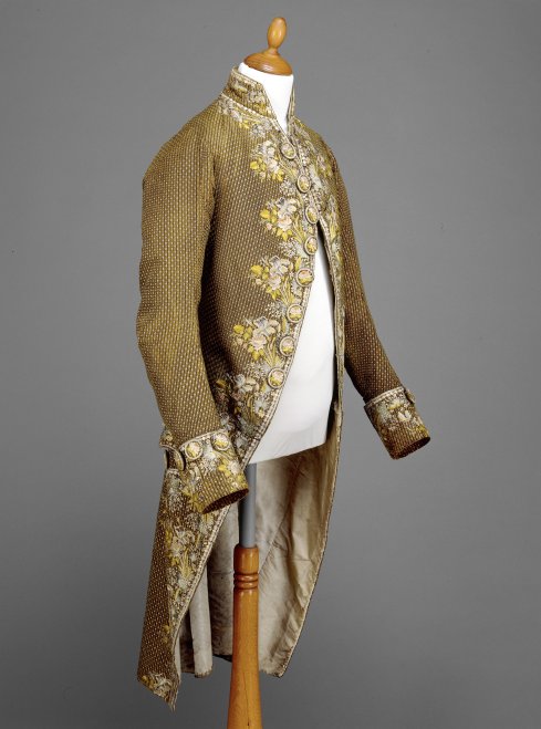 Just-au-Corps aus Waffelsamt, mit Seiden- und Silberfäden reich bestickt, um 1780. Getragen von Alexander Girardi als Fortunatus Wurzel in Der Bauer als Millionär, Prem. 15.02.1918, Hofburgtheater Wien.