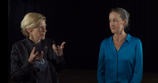 Tina Lanik und Sabine Haupt im Gespräch