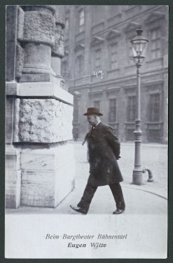 Verlag Gebrüder Kohn: Beim Burgtheater-Bühnentürl ca. 1906-12, Theatermuseum